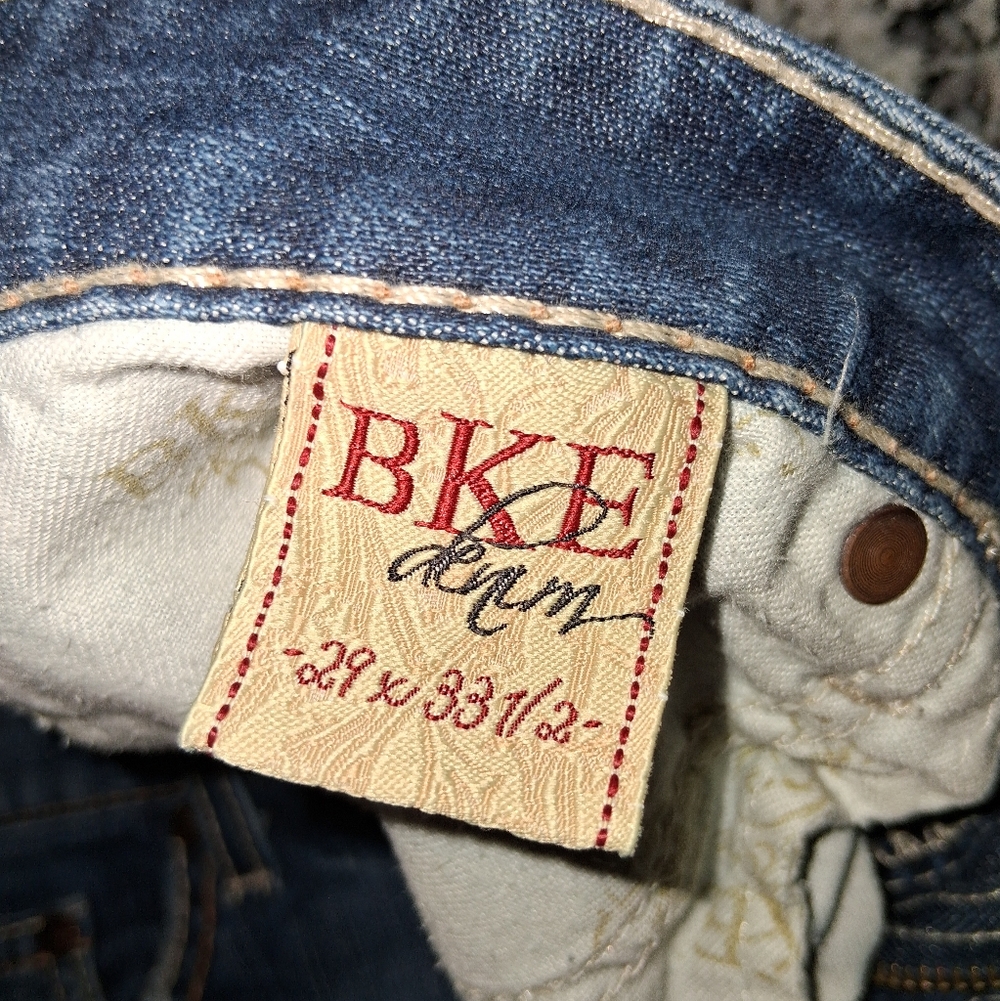 BKE Women's Faded Blue Jeans - Picture 4 of 11